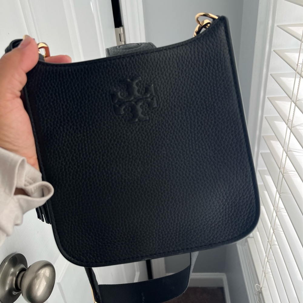 nice special bag for keys card holder and your phone